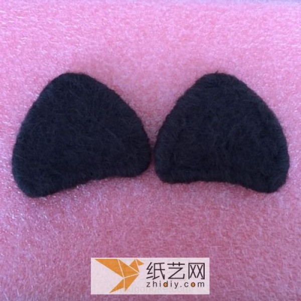 Tutorial on how to make your own wool felt cat ear headband as a Children’s Day gift