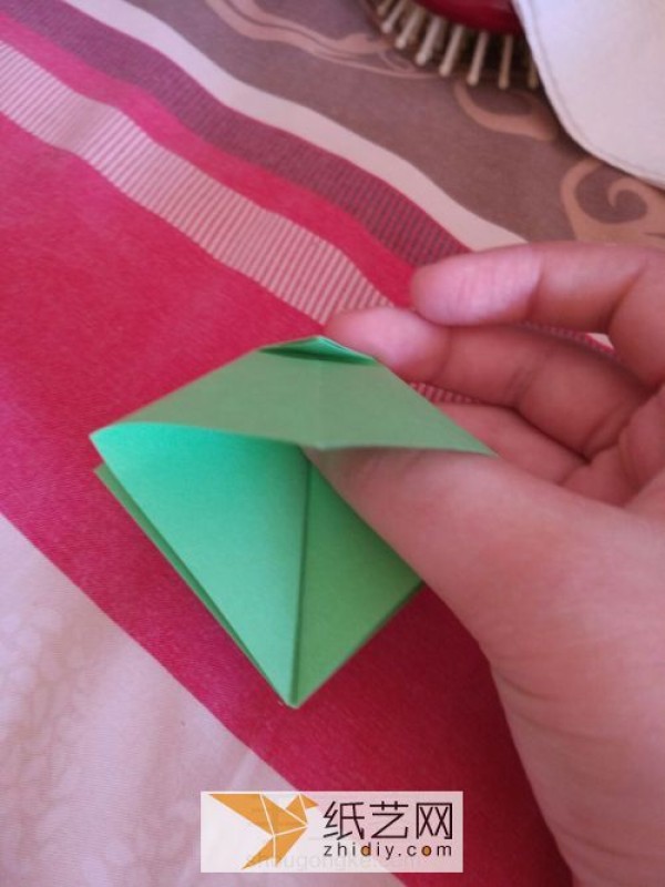 What should I do if I don’t know how to make origami cranes? This detailed tutorial can save you