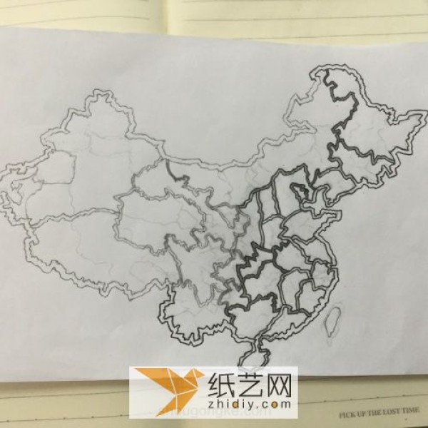 The production of a paper-cut map of China that you have never seen before