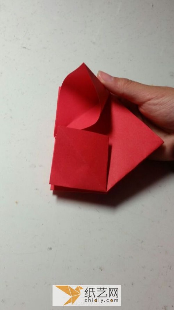 The simplest way to fold origami roses. Easy to learn paper rose tutorials.