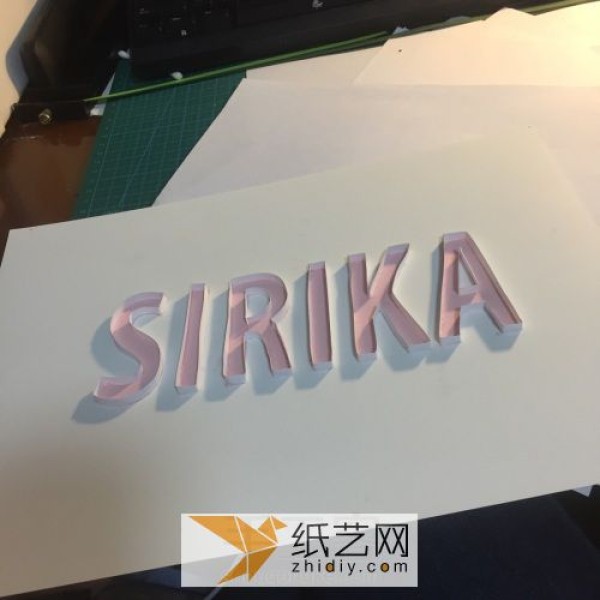 Use three-dimensional paper letters to display your English name. DIY three-dimensional paper paintings by hand.