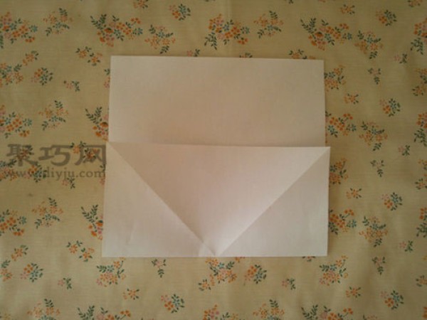 How to fold heart-shaped envelopes How to fold heart-shaped envelopes with paper