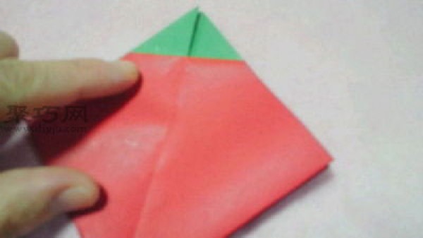 How to fold a simple strawberry Flat strawberry origami illustration