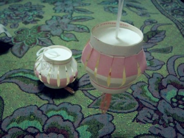 Paper cup handmade tutorial: Use disposable paper cups to make handmade lanterns