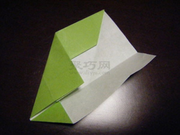 How to fold a regular hexahedron with paper. Illustration of the folding method of a regular hexahedron.