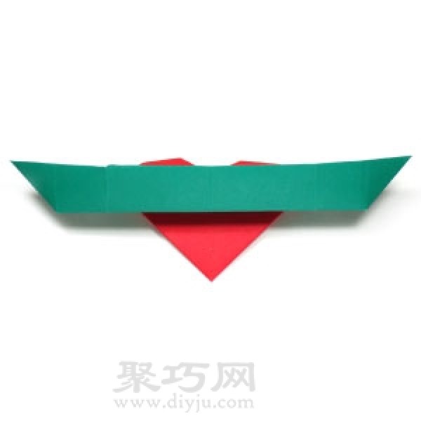 Illustration of steps to make origami heart-shaped boat