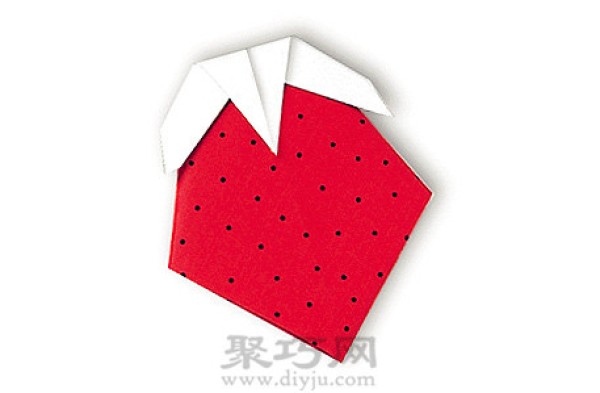 Simple origami strawberry illustration tutorial for children