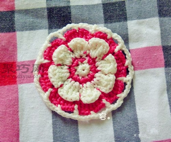 Illustrated tutorial for crocheting flowers with wool. Teach you how to knit flowers with wool.