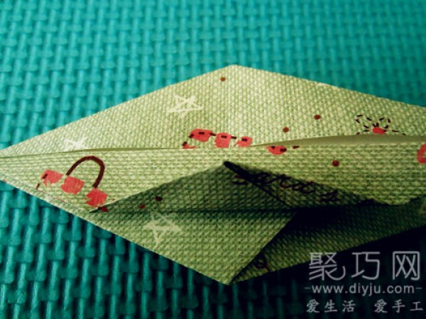 How to fold a paper crane How to fold a paper crane