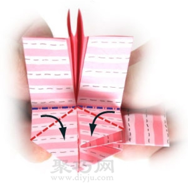 How to make handmade origami lanterns. Learn how to fold paper lanterns.