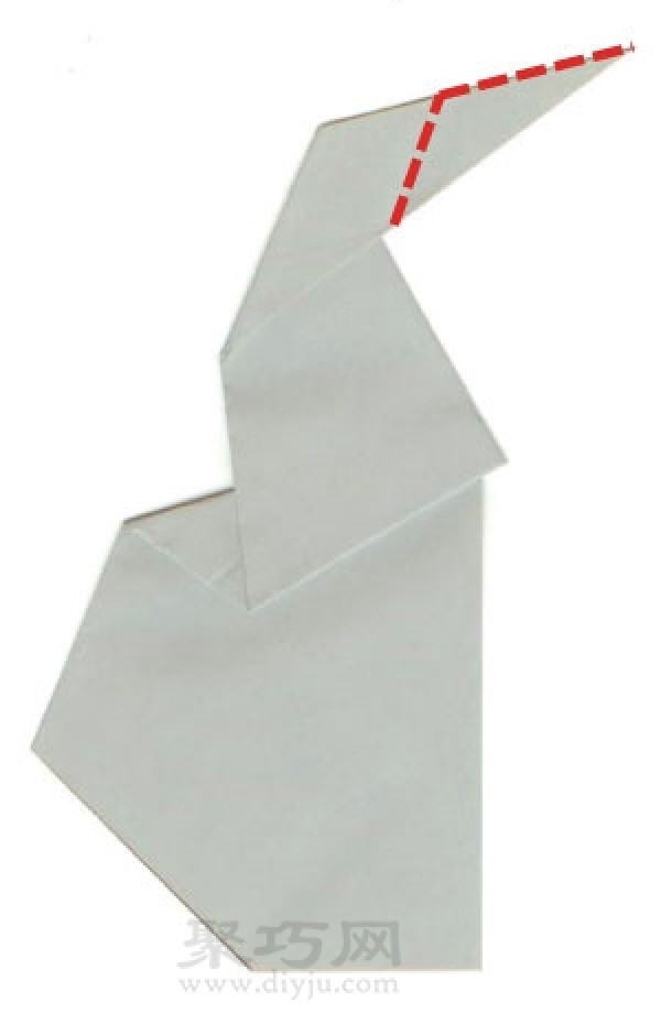 Simple step-by-step illustration of origami elephant. Easily learn to make origami three-dimensional elephant.