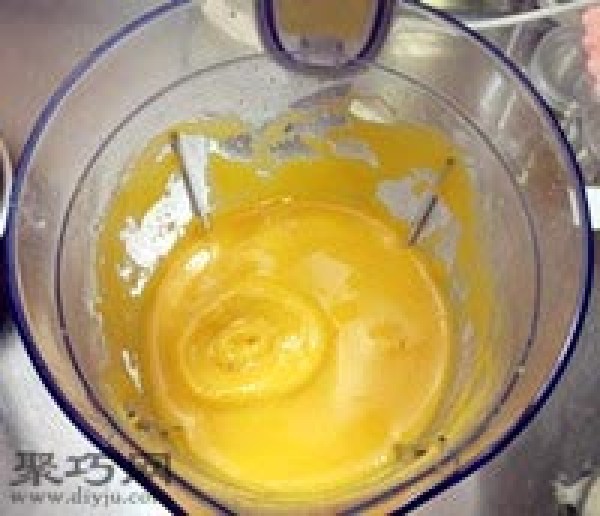 Steps to make eight-inch mango cheesecake How to make a no-bake fruit birthday cake