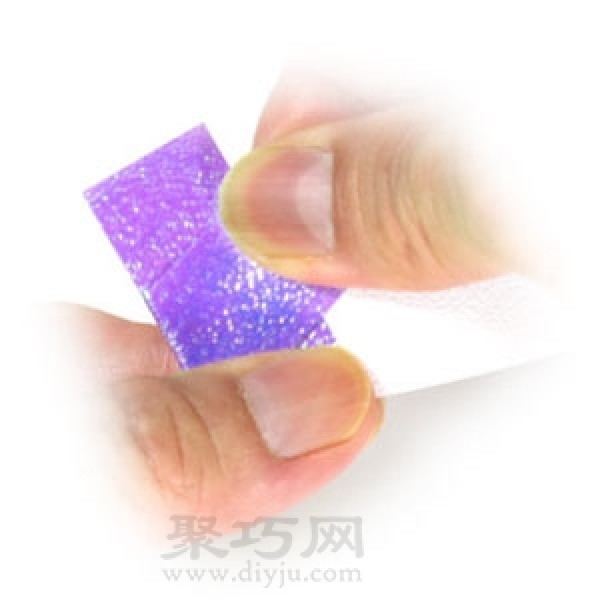 How to make origami lucky stars using colorful paper