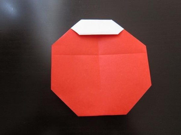 Illustrated tutorial for making origami seven-star ladybug for children