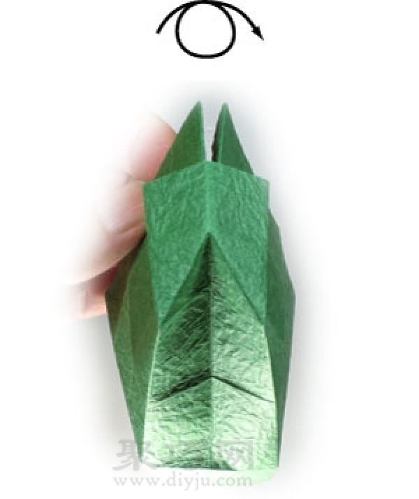 Illustration of folding origami butterfly box