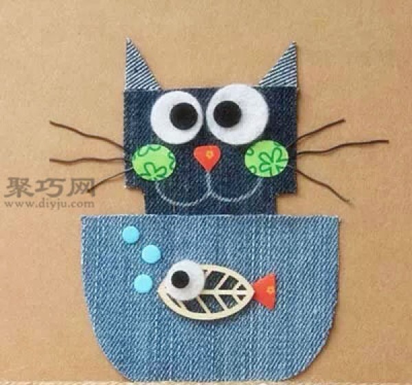 DIY animal cloth stickers on old jeans. Use jeans waste to make cloth stickers.