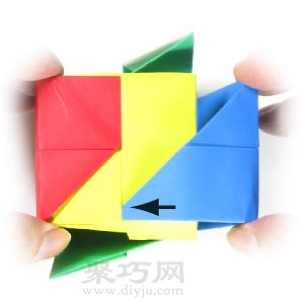 How to fold a three-dimensional paper Rubiks Cube? Illustrated tutorial on Rubiks Cube origami method