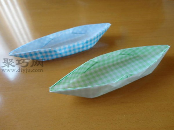 Simple origami boat step-by-step illustration, a must-read for children to learn origami boat