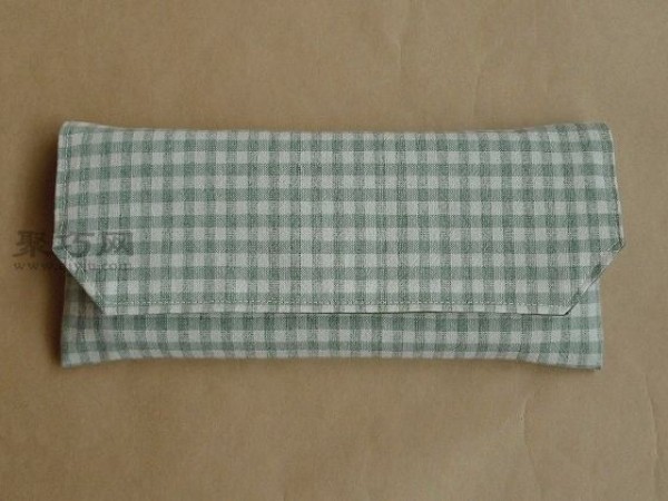 Tutorial on how to make a handmade cutlery box bag. Let’s make a handmade cutlery box bag that is easy to carry.