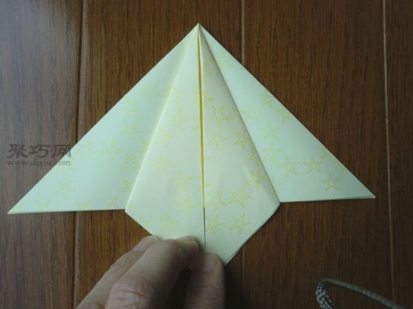 Childrens creative DIY origami three-dimensional rocket making illustrated tutorial