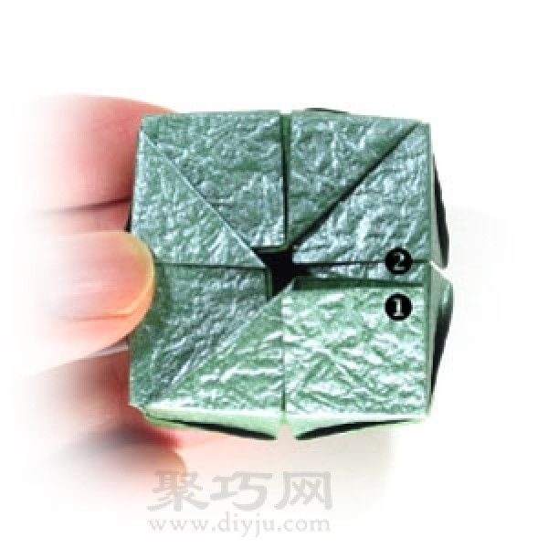 How to fold a three-dimensional cube? This three-dimensional cube folding method will teach you