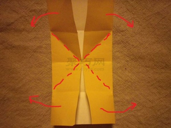 Illustrated tutorial on how to make an origami windmill with a complete piece of paper