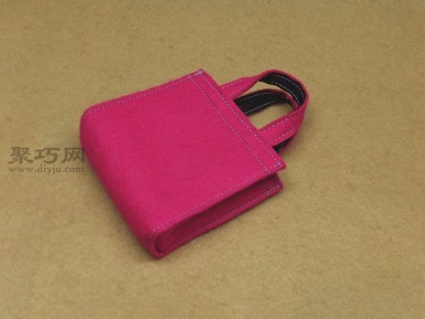 Mini felt handbag, a cute little bag for little dolls