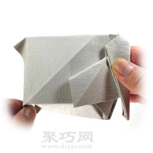 Big-eared elephant origami steps