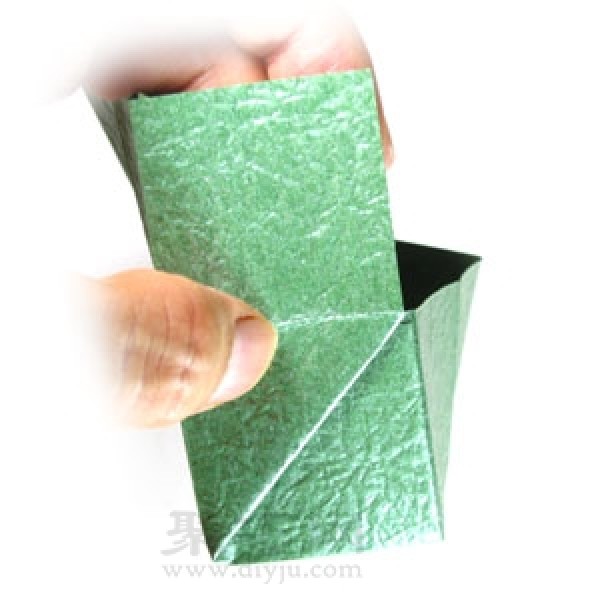 How to fold origami a rectangular carton