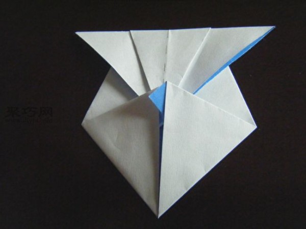 Childrens small animal origami tutorial teaches you how to fold a 3D turtle