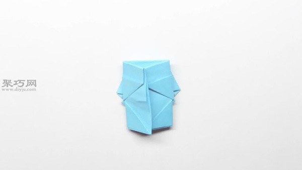 How to fold gemstone sticky notes. Learn the steps of folding sticky notes together.