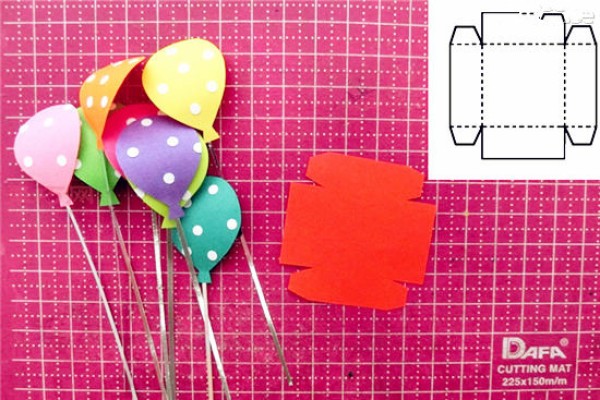 Tutorial on making hand-made balloon three-dimensional greeting cards from colorful cardboard