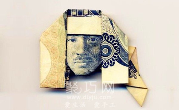 [Appreciation of coin origami] Grandpas wearing hats who make origami with money from various countries