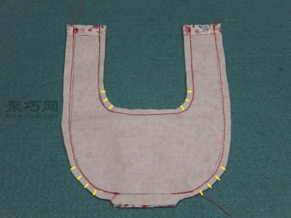 Baby bib making tutorial teaches you how to make simple handicrafts for your baby