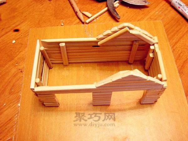 Illustration of homemade hamster nest with disposable chopsticks and DIY small house