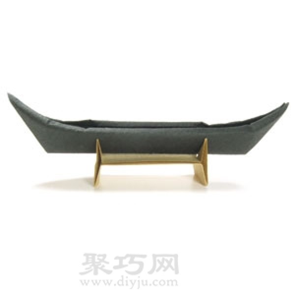 Simple illustration of origami gondola boat