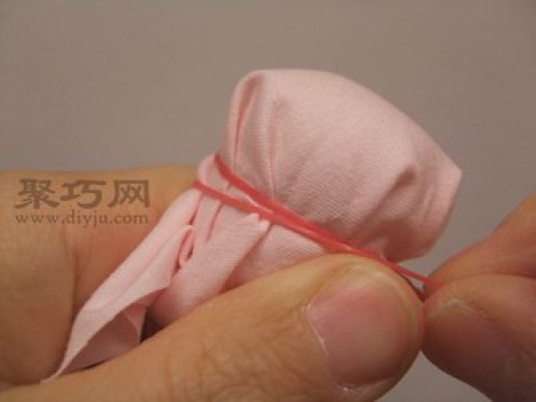 Creative needle bag making tutorial: Use plastic bottle caps to make needle bags