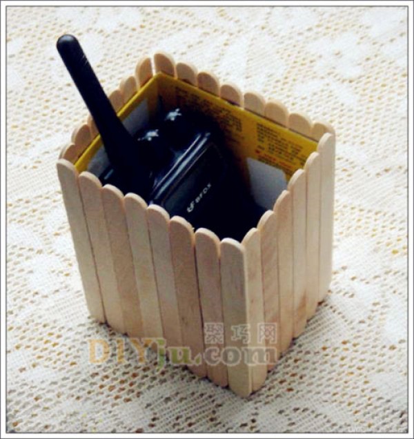 DIY exquisite wooden storage box for ice cream sticks. Handmade ice cream sticks that can be used as flower utensils.