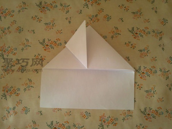 How to fold heart-shaped envelopes How to fold heart-shaped envelopes with paper