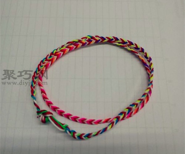 Simple 3-thread knitting bracelet tutorial teaches you how to knit a bracelet