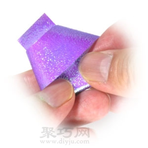 How to make origami lucky stars using colorful paper