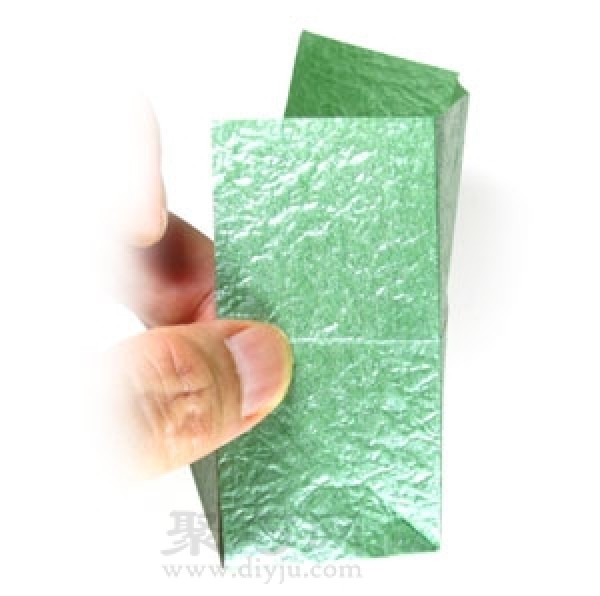 How to fold origami a rectangular carton