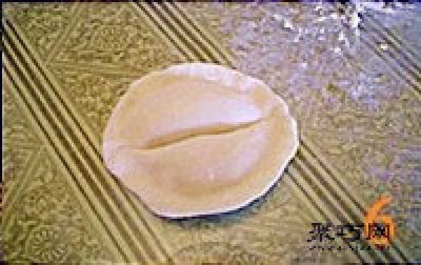 How to make delicious fried dumplings with eggs? A must-have fried dumpling and egg pancake for breakfast