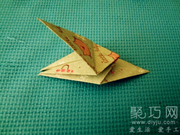 How to fold a paper crane How to fold a paper crane