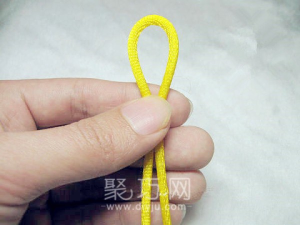 Illustrated tutorial on how to braid the Pipa knot, a complete collection of Chinese knot braiding methods