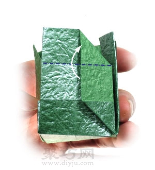 How to stack three-dimensional cubes? Check out this three-dimensional square origami tutorial