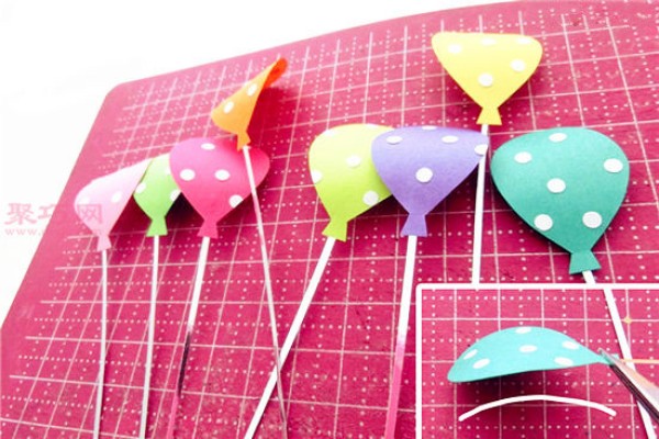 Tutorial on making hand-made balloon three-dimensional greeting cards from colorful cardboard