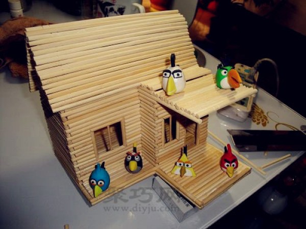 Illustrated tutorial for hand-making a small house using disposable chopsticks diy wooden house