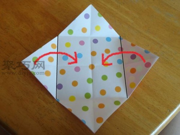 Origami movable spring box. Teach you how to make origami springs.