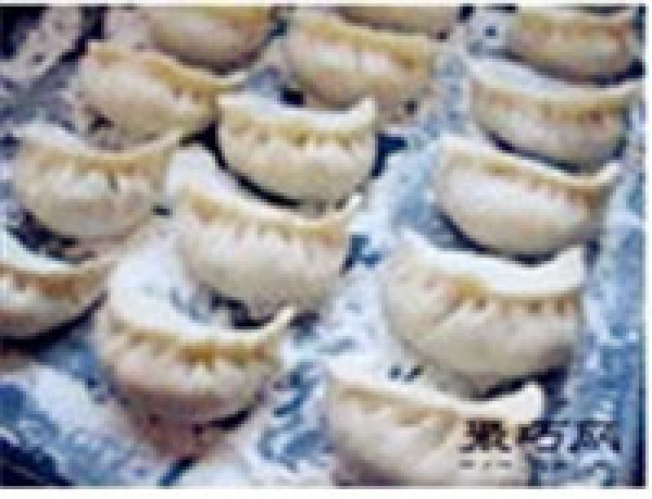 How to make fish-flavored shredded pork dumplings filling. How to make fish-flavored shredded pork dumplings.